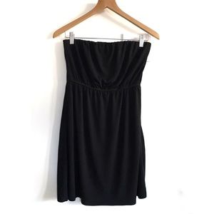 Sleeveless Black Dress with Pockets